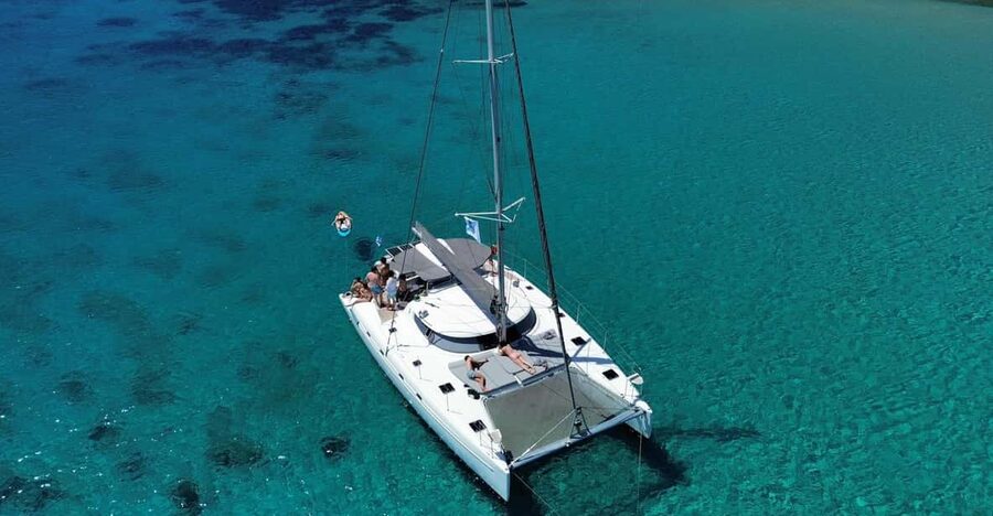 Heraklion: Dia Island Luxury Catamaran Cruise with Meal - Hotel pickup from Heraklion and nearby resorts