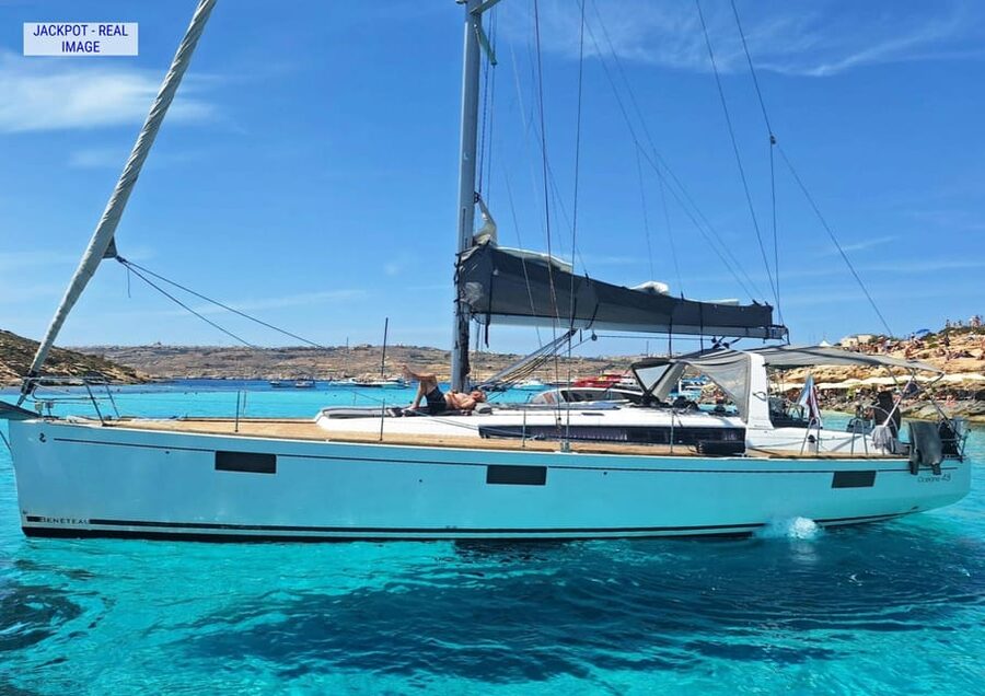 Heraklion: Dia Island Luxury Sailing Trip with Meal & Drinks - Key points to know before booking