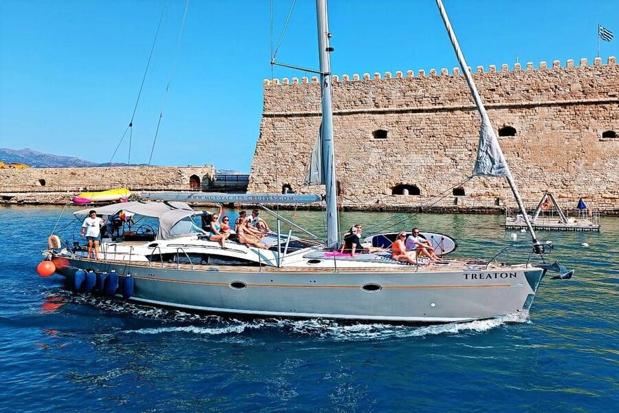 Heraklion: Dia Island Luxury Sailing Trip with Meal & Drinks - What the boats are like onboard