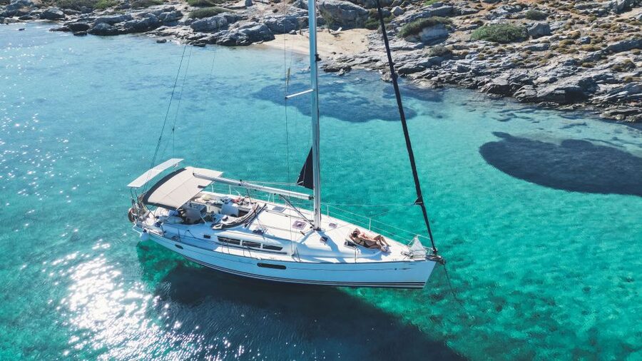 Heraklion: Dia Island Private Sailing Cruise with Full Meal - Lunch on the yacht, with real choices