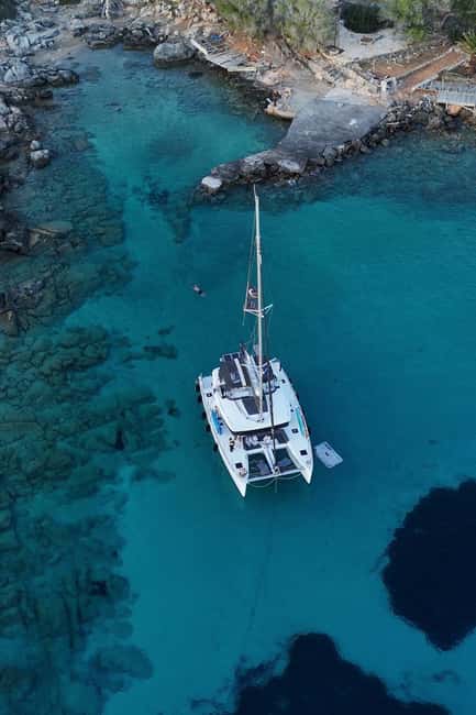 Heraklion Luxury Sailing Catamaran Dia Island | Gourmet Menu - Three hours in a sheltered Dia Island bay