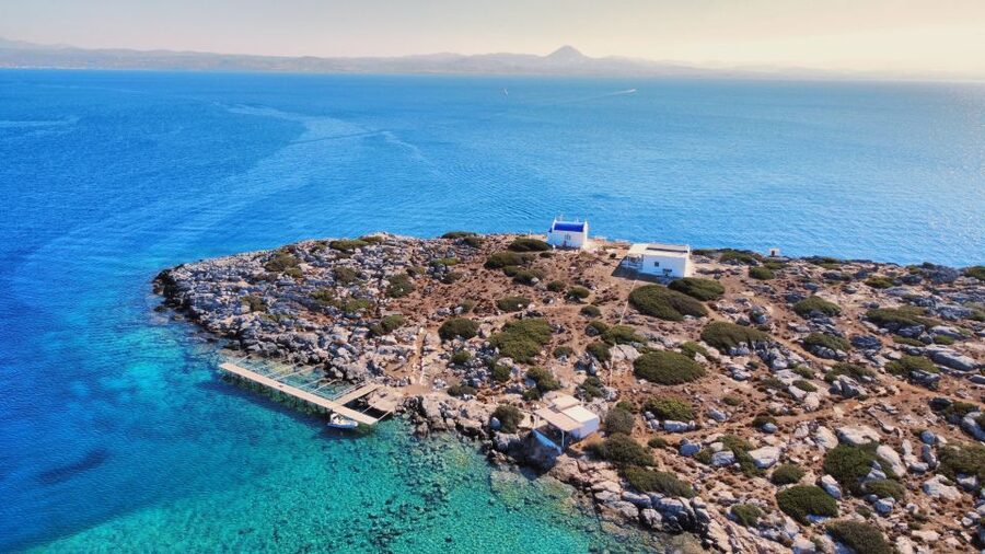 Heraklion: Private Half-Day Sailing Trip to Dia Island - What the crew adds to the experience