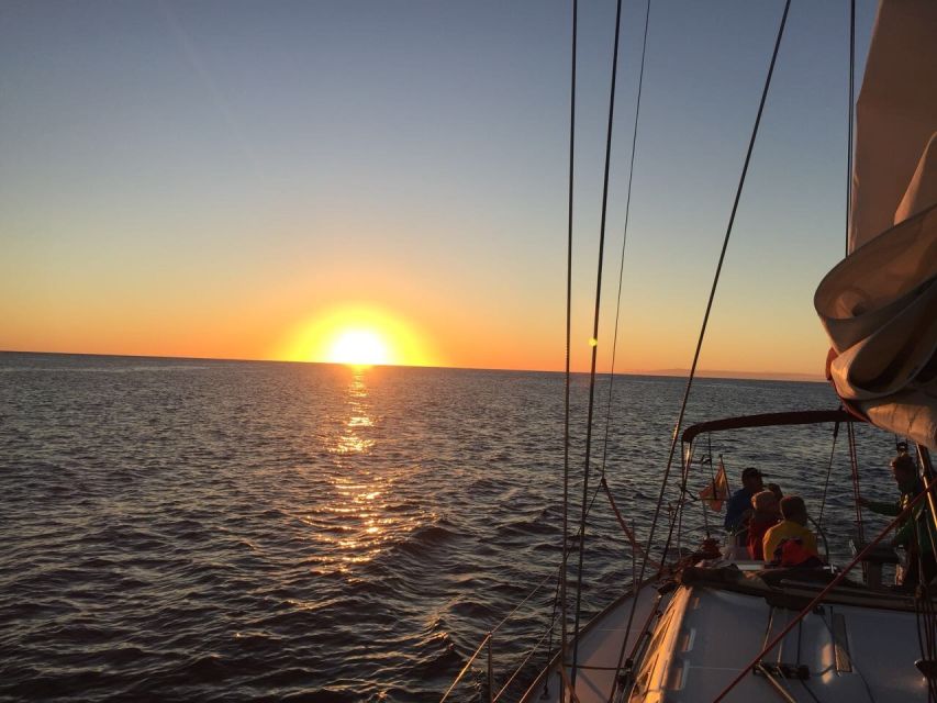 Heraklion: Private Sunset Cruise to Dia Island - Passing Rocca a Mare Fortress