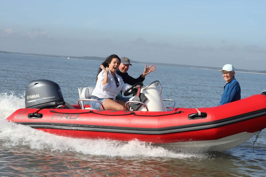 Hilton Head Island: Mini Boat Dolphin Tour - Starting at Lowcountry Watersports