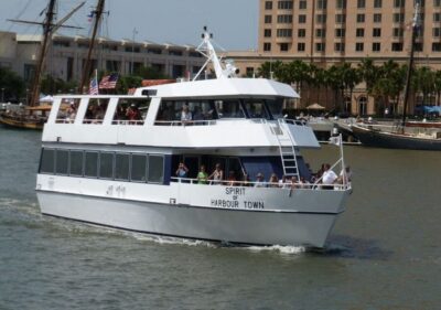 Hilton Head Island: Round-Trip Ferry Ticket to Savannah