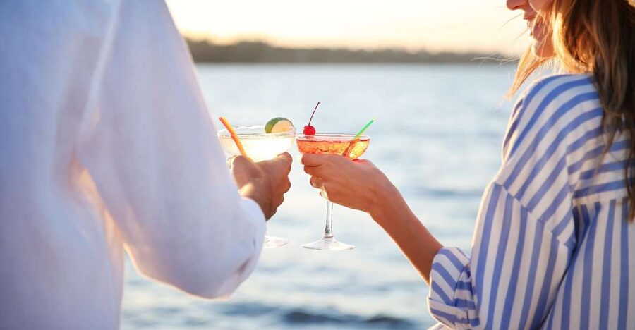 Hilton Head Island: Sunset Dinner Cruise - Boarding beside the Harbour Town lighthouse