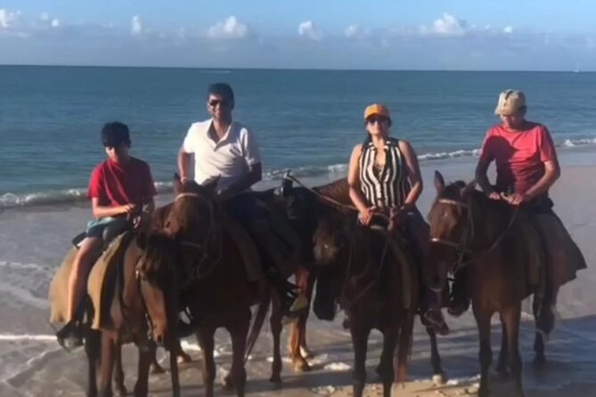 Horseback Riding at Hawksbill Beach in Five islands Antigua - Practical details that can shape your day