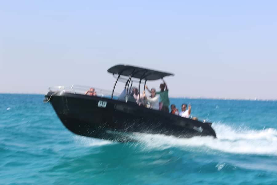 Hurghada: 4 Island Hopping Tour Dolphin, Snorkeling & Lunch - Red Sea snorkeling at two or three sites
