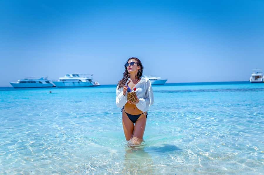 Hurghada: Giftun Island Orange Bay Speedboat Cruise & Lunch - Hotel pickup requires patience