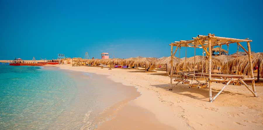 Hurghada: Hula Hula Island Boat Trip with Snorkeling & Lunch - Practical details that make the day easier