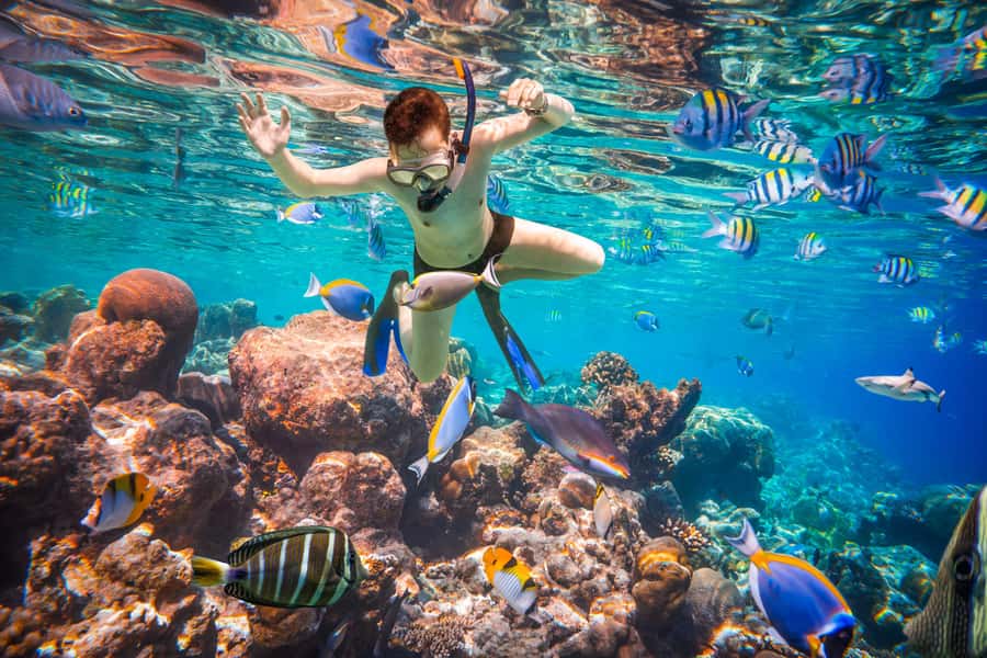 Hurghada: Orange Bay Island Boat Trip w/ Breakfast and Lunch - Banana boat or sofa ride