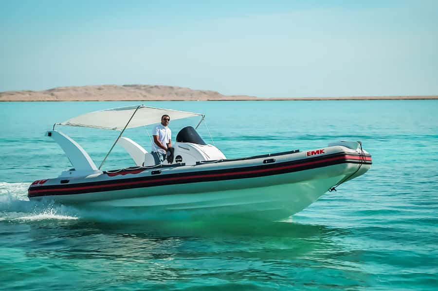 Hurghada: Orange Bay & Magawish Island Speedboat with Lunch - Parasailing for a view from above
