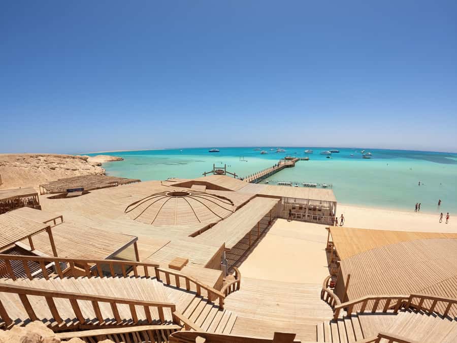 Hurghada: Orange & Giftun Island Cruise with Massage & Lunch - Why this Hurghada cruise offers good value