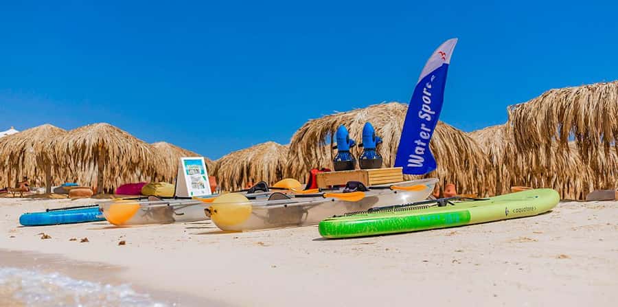 Hurghada: Paradise Island Yacht Cruise, Lunch & Snorkeling - Snorkeling over colorful Red Sea reefs