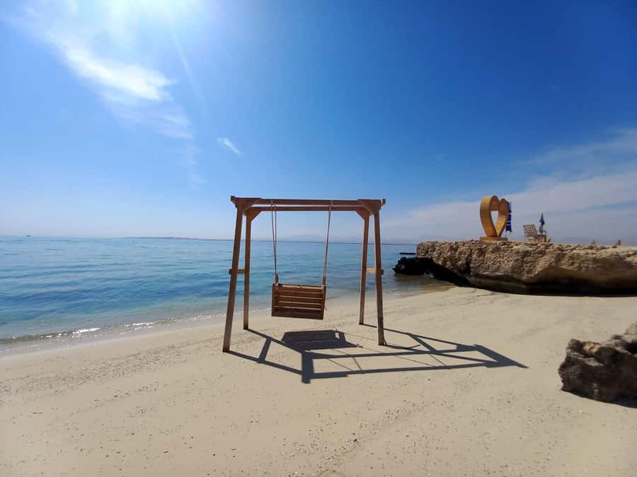 Hurghada: Private Speedboat to Magawish Island - Food, drinks, and optional extras