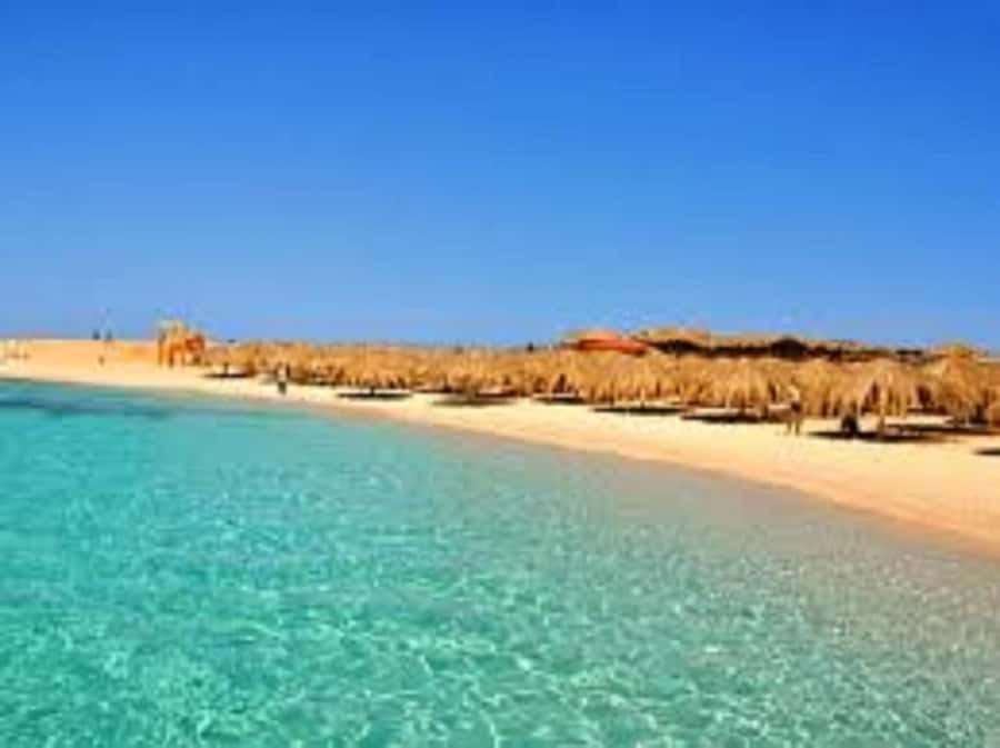 Hurghada: Private Sunset Cruise to Giftun island with Lunch - Choosing between Orange Bay, Magawish, and Abu Moquar