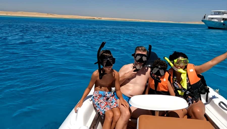 Hurghada: White Island Speedboat Tour, Snorkeling, & Lunch - A fast start from Hurghada Marina