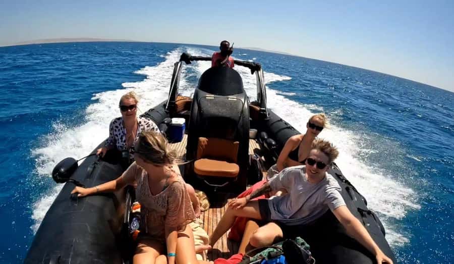 Hurghada: White Island Speedboat Tour, Snorkeling, & Lunch - Two 20-minute snorkeling stops in Giftun National Park