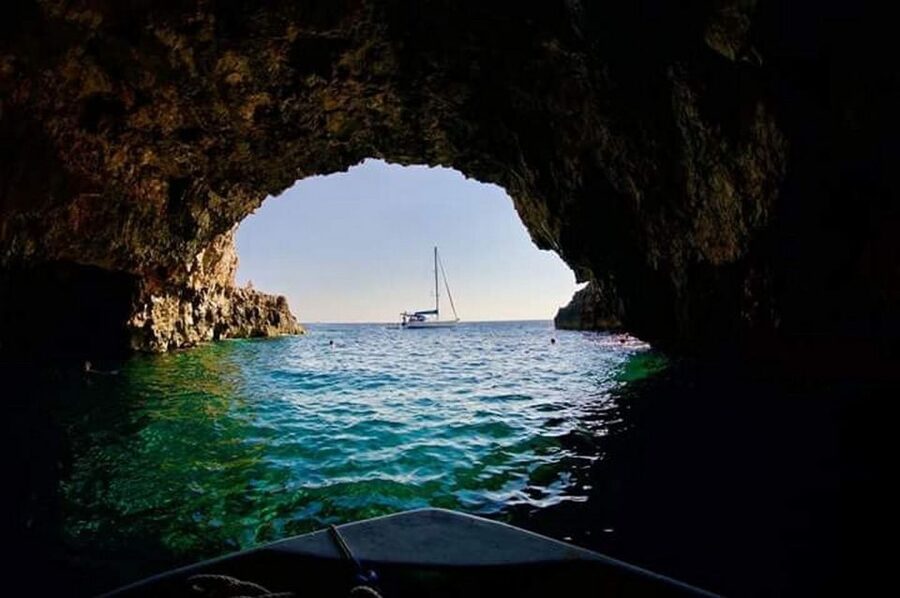 Hvar:Blue & Grenn Cave and Vis Island Private Speedboat Tour - The Pakleni Islands complete the route