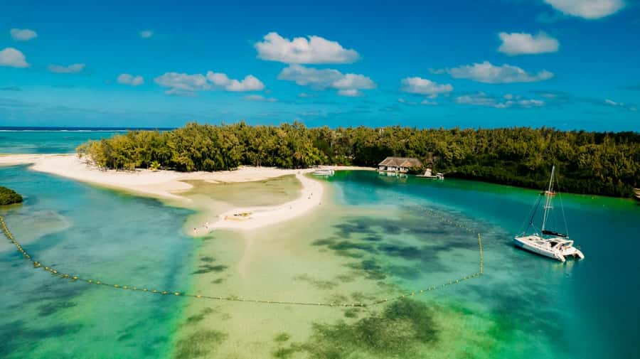 Ile Aux Cerfs: Catamaran Cruise, island, waterfalls, Lunch - Snorkeling and swimming time