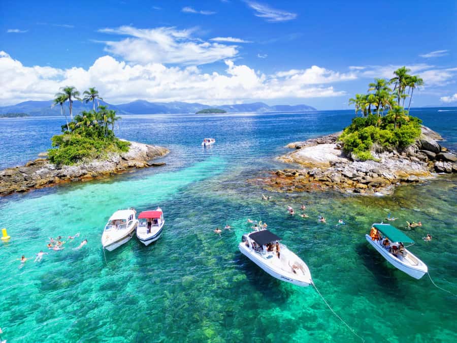 Ilha Grande: 7h Speedboat Tour of Paradise Islands - A speedboat day built around five beaches