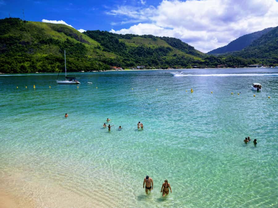 Ilha Grande: 7h Speedboat Tour of Paradise Islands - Cataguases: your first clear-water stop