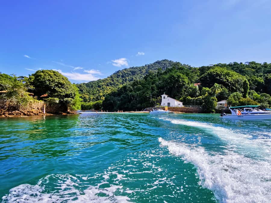 Ilha Grande: 7h Speedboat Tour of Paradise Islands - Botinas Islands and the best reason to pack a mask