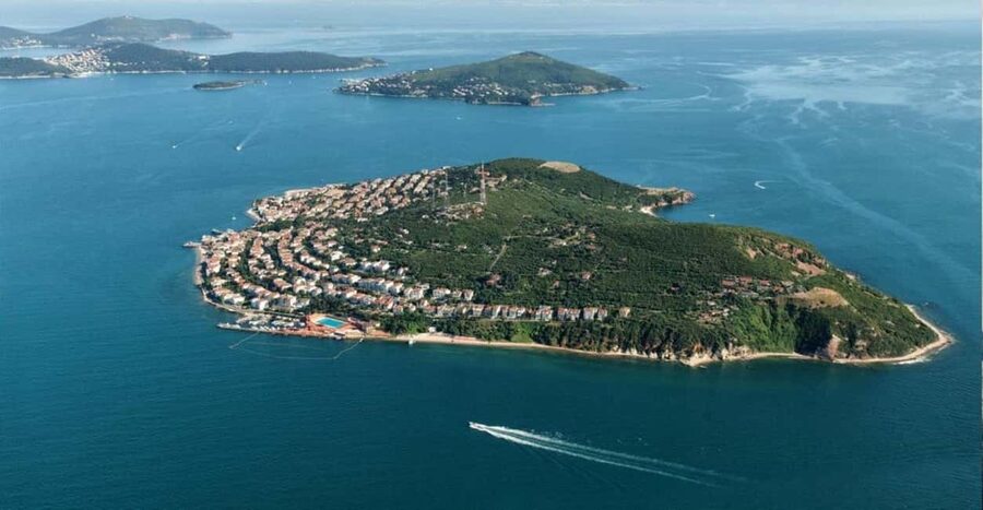 Istanbul Prince Island Cruise with Lunch & Free Time - Burgazada: a quieter final stop