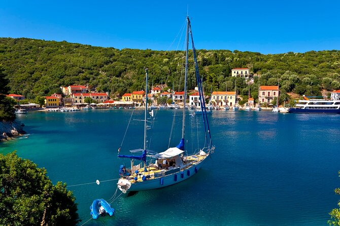 Ithaca Island Bus & Cruise Tour- Swim stop to Gidaki Beach - Kioni Harbour: a small port with real character