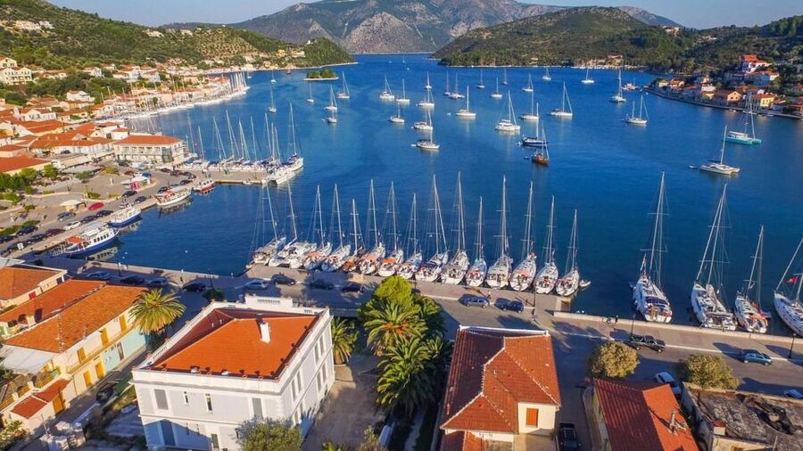 Ithaca Island Tour with Bus & Cruise with Swim Stops - Vathi and the horseshoe harbor