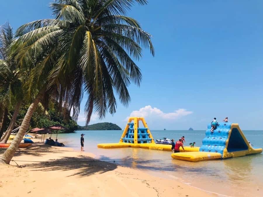 Jame bonds canoe 7 point 6 Island Premium trip - Key points at a glance