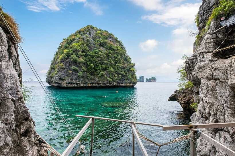 James Bond Island Tour by Long Tail Boat or Speedboat - Who will enjoy this long day most