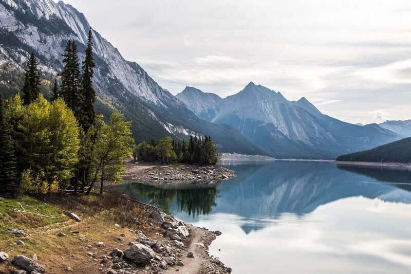 Jasper: Maligne Valley Wildlife & Spirit Island Cruise - Is $150 good value?