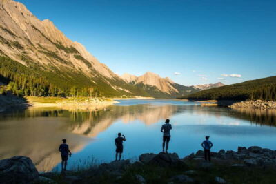 Jasper: Maligne Valley Wildlife & Spirit Island Cruise