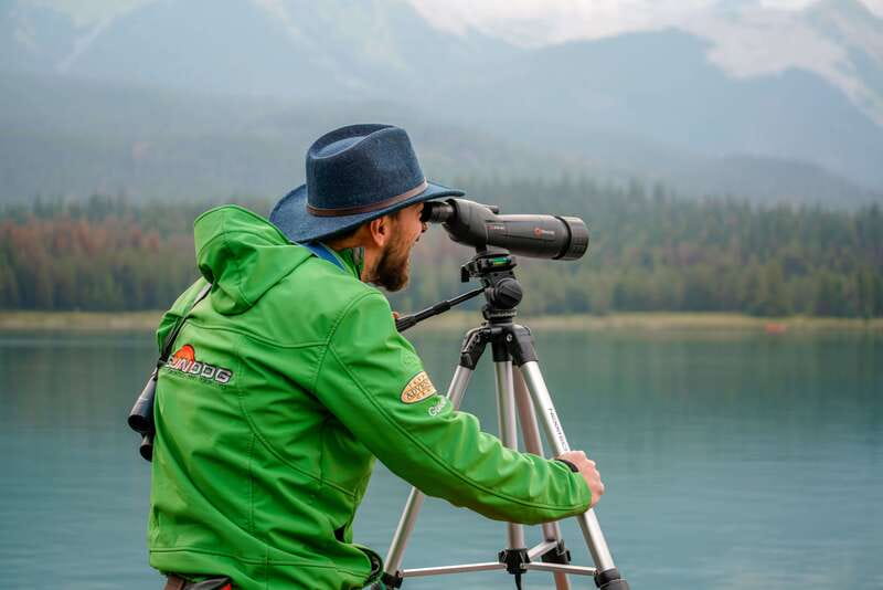 Jasper: Maligne Valley Wildlife & Spirit Island Cruise - The 1.5-hour cruise to Spirit Island