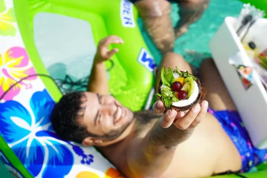 Jeddah: Bayadah Island Boat Trip with Snorkeling Option - How much value does the $599 price offer?