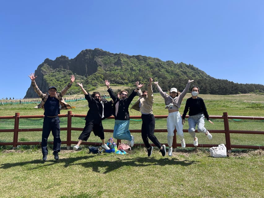 Jeju: For Cruise Guests UNESCO Highlights Jeju Island Tour - Group tour or private car?