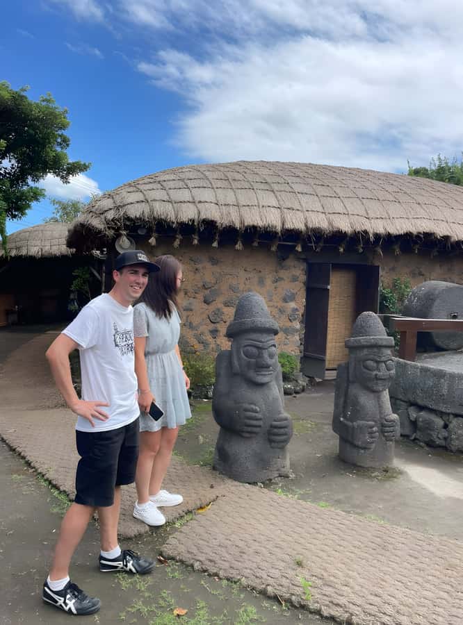 Jeju Island: Full Day Tour for Cruise Ship Passengers - Price, flexibility, and the cruise-line alternative