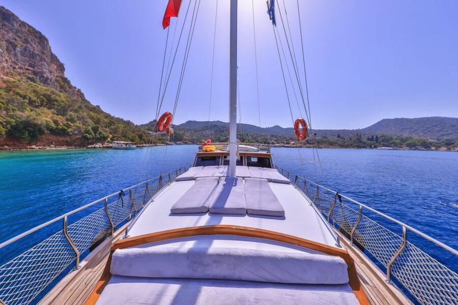 Kas: Limanagzi Beach & Island-Hopping Boat Tour with Lunch - Who will enjoy this Kas boat day?