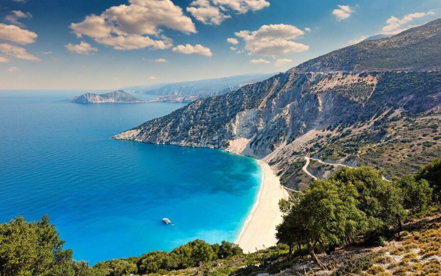 Kefalonia: Island Highlights Bus and Boat Tour with Lunch - Melissani Cave and the island’s blue-lit waters