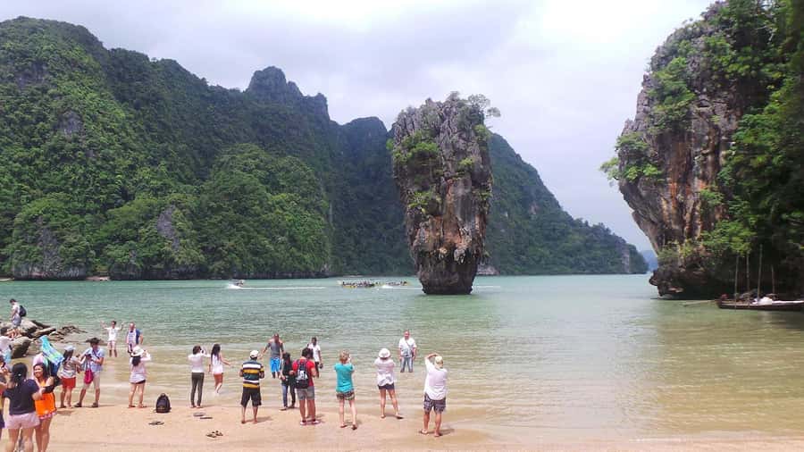 Khao Lak: James Bond Island & Canoeing Tour by Longtail Boat - Suwankhuha Temple and the monkey finale