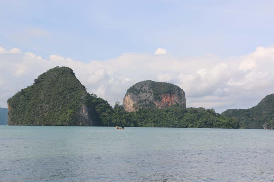 Khao Lak: Phang Nga Bay & James Bond Island by Longtail Boat - Canoeing through caves and mangroves