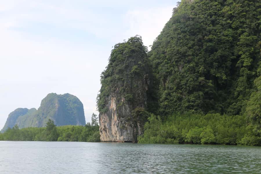 Khao Lak: Phang Nga Bay & James Bond Island by Longtail Boat - Lunch and local life at Koh Panyi