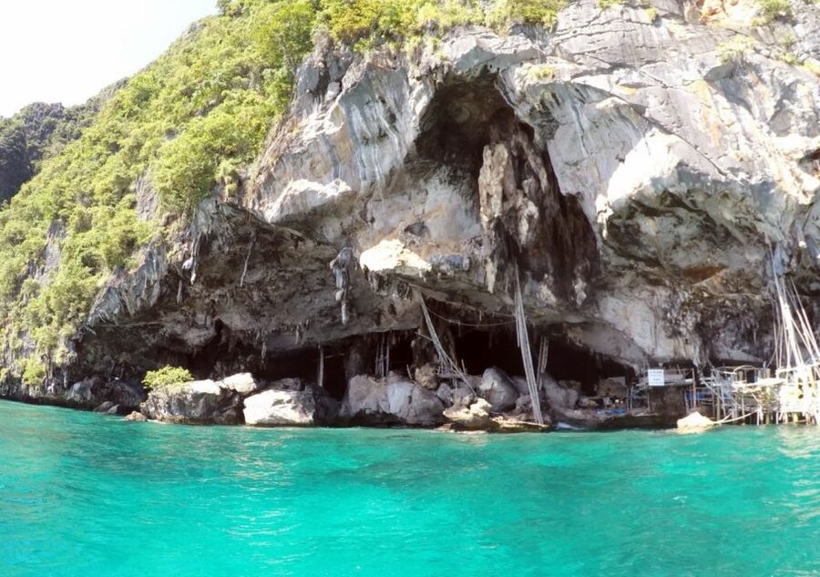 Khao Lak: Phi Phi & Bamboo Island Day Trip by Speedboat - What the $125 price really covers