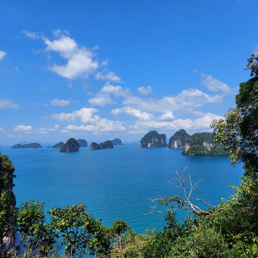 Khao Lak: Traditional boat to Phang Nga Bay and Hong Island - Hong Island, with two hours for a guided visit