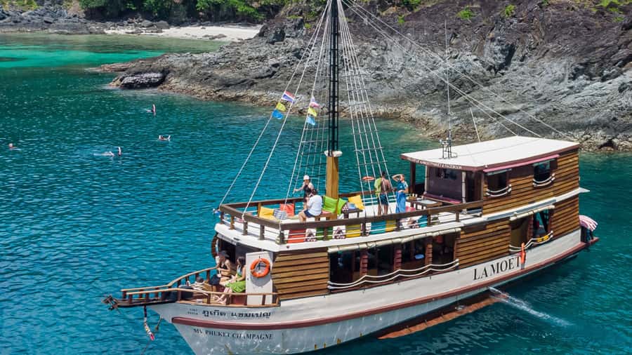 Khao Lak: Traditional boat to Phang Nga Bay and Hong Island - Starting from Khao Lak, with pickup from Phuket beaches