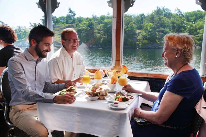 Kingston: Brunch Cruise of Thousand Islands - A morning on the Island Queen