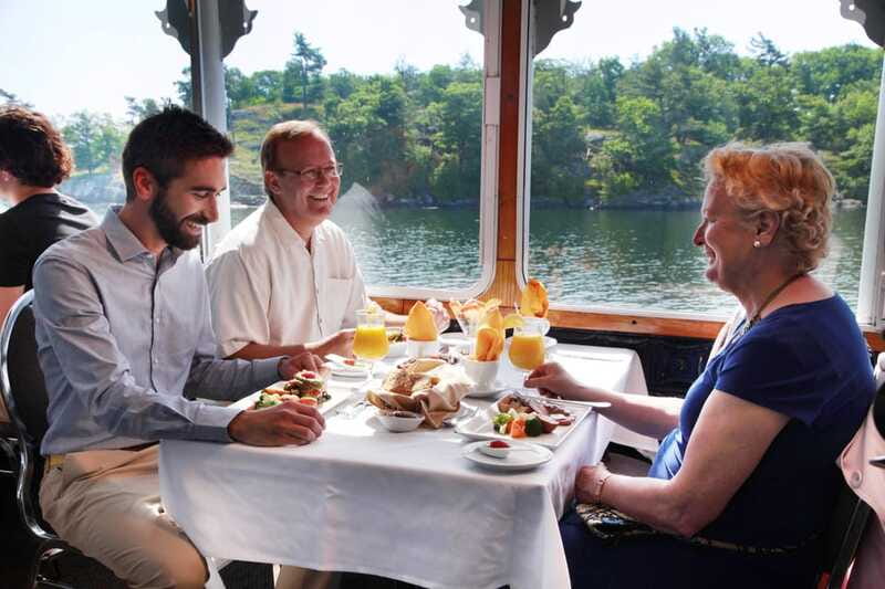 Kingston: Brunch Cruise of Thousand Islands - Practical arrival advice at Crawford Wharf