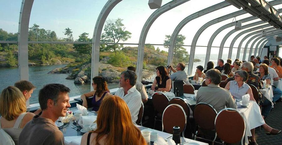 Kingston: Lunch Cruise of Thousand Islands - Who will enjoy this cruise most