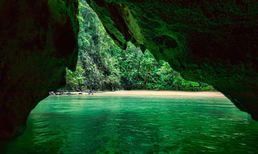 Ko Lanta: 4 Islands Tour By Private Longtail Boat with Lunch - Koh Chueak: a useful first water stop